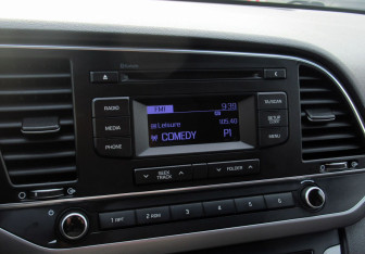 Подержанный автомобиль Hyundai Elantra Sedan 2017 года (15 фото)