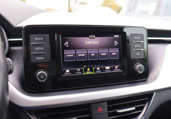 Подержанный автомобиль Skoda Rapid Liftback 2020 года (16 фото)