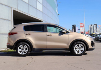 Подержанный автомобиль Kia Sportage 2017 года (4 фото)