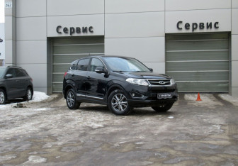 Подержанный автомобиль Chery Tiggo 5 2014 года (3 фото)