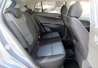 Подержанный автомобиль Hyundai Creta 2016 года (11 фото)