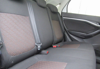 Подержанный автомобиль LADA (ВАЗ) Vesta Sedan 2017 года (15 фото)