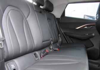 Подержанный автомобиль Omoda C5 2022 года (10 фото)