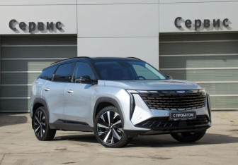 Подержанный автомобиль Geely Atlas 2024 года (3 фото)