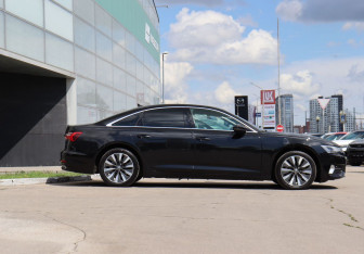 Подержанный автомобиль Audi A6 Sedan 2019 года (4 фото)