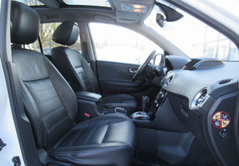 Подержанный автомобиль Renault Koleos 2014 года (11 фото)