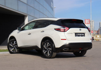 Подержанный автомобиль Nissan Murano Suv 2020 года (6 фото)