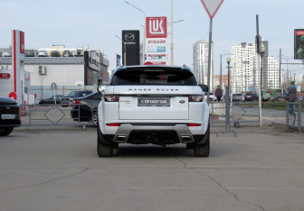 Подержанный автомобиль Land Rover Range Rover Evoque 2012 года (6 фото)
