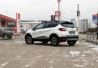 Подержанный автомобиль Renault Kaptur 2018 года (7 фото)