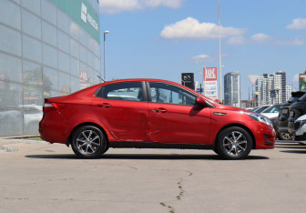 Подержанный автомобиль Kia Rio Sedan 2013 года (4 фото)
