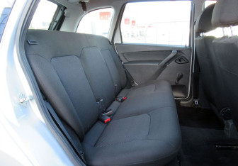 Подержанный автомобиль LADA (ВАЗ) Granta Wagon 2019 года (11 фото)