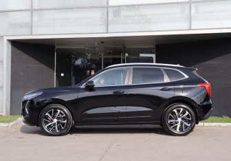 Подержанный автомобиль Haval Jolion 2022 года (8 фото)