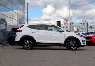 Подержанный автомобиль Hyundai Tucson 2018 года (4 фото)