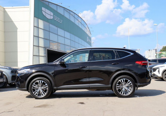 Подержанный автомобиль Haval F7 2024 года (8 фото)