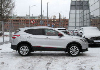 Подержанный автомобиль Nissan Qashqai 2017 года (4 фото)