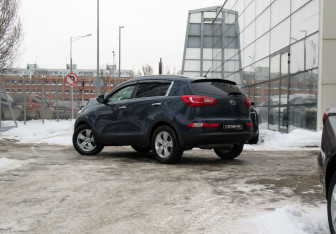 Подержанный автомобиль Kia Sportage 2011 года (7 фото)