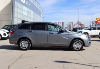 Подержанный автомобиль LADA (ВАЗ) Vesta Wagon 2019 года (4 фото)