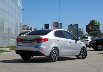 Подержанный автомобиль Kia Rio Sedan 2016 года (5 фото)