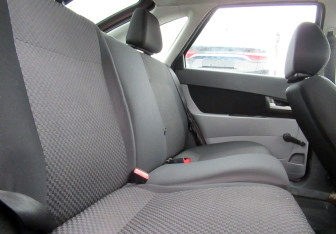 Подержанный автомобиль LADA (ВАЗ) Priora Hatchback 2011 года (11 фото)