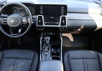 Подержанный автомобиль Kia Sorento 2020 года (13 фото)