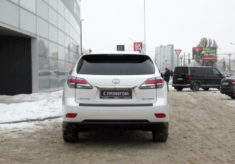 Подержанный автомобиль Lexus RX 2014 года (6 фото)