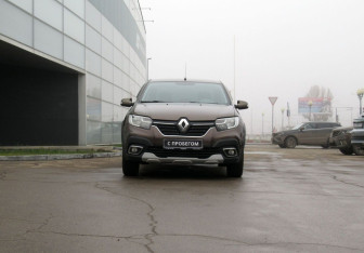 Подержанный автомобиль Renault Logan Sedan 2019 года (2 фото)