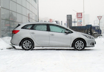 Подержанный автомобиль Kia Ceed Wagon 2015 года (4 фото)