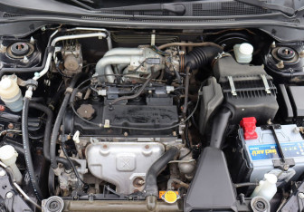 Подержанный автомобиль Mitsubishi Lancer Sedan 2006 года (10 фото)