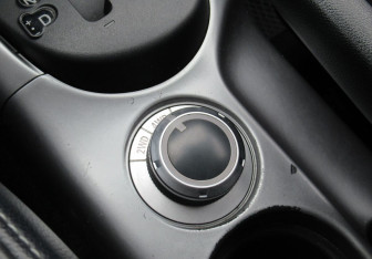 Подержанный автомобиль Mitsubishi Outlander 2008 года (14 фото)