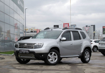 Подержанный автомобиль Renault Duster 2014 года (1 фото)