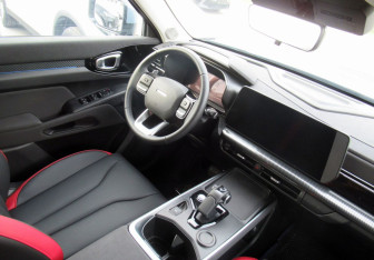 Подержанный автомобиль Haval H3 2024 года (12 фото)