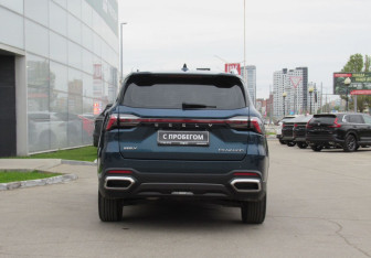 Подержанный автомобиль Geely Okavango 2023 года (6 фото)