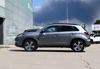 Подержанный автомобиль Mitsubishi ASX 2021 года (8 фото)