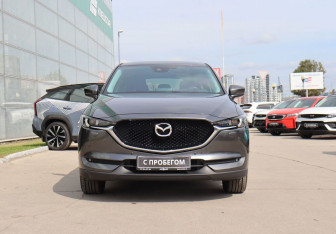 Подержанный автомобиль Mazda CX-5 2021 года (2 фото)