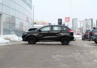 Подержанный автомобиль LADA (ВАЗ) XRAY 2016 года (8 фото)