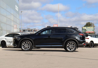 Подержанный автомобиль Mazda CX-9 2018 года (6 фото)
