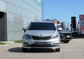 Подержанный автомобиль Kia Rio Sedan 2016 года (2 фото)