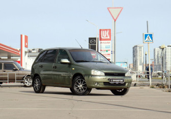 Подержанный автомобиль LADA (ВАЗ) Kalina Wagon 2011 года (3 фото)