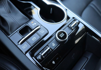 Подержанный автомобиль Kia K5 2022 года (19 фото)