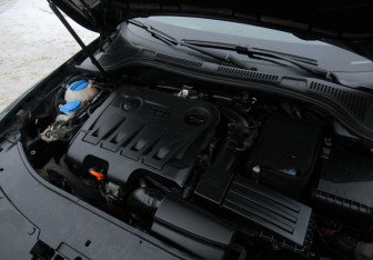 Подержанный автомобиль Skoda Superb Wagon 2012 года (10 фото)