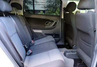 Подержанный автомобиль Skoda Fabia Hatchback 2010 года (11 фото)
