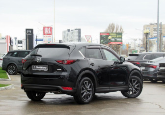 Подержанный автомобиль Mazda CX-5 2018 года (5 фото)