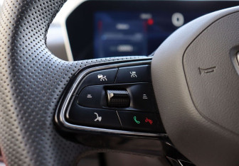 Подержанный автомобиль Geely Coolray 2024 года (14 фото)