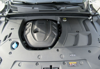 Подержанный автомобиль Geely Tugella 2023 года (27 фото)