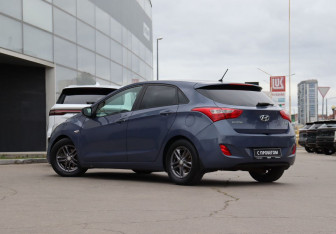 Подержанный автомобиль Hyundai i30 Hatchback 2012 года (7 фото)