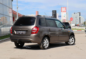 Подержанный автомобиль LADA (ВАЗ) Kalina Wagon 2013 года (5 фото)