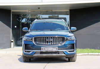 Подержанный автомобиль Geely Monjaro 2024 года (2 фото)