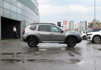Подержанный автомобиль Renault Duster 2020 года (4 фото)