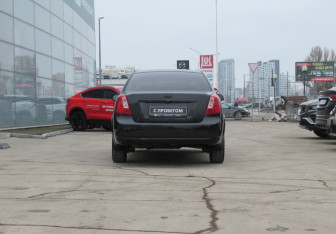 Подержанный автомобиль Chevrolet Lacetti Sedan 2007 года (6 фото)
