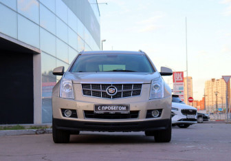 Подержанный автомобиль Cadillac SRX 2012 года (2 фото)